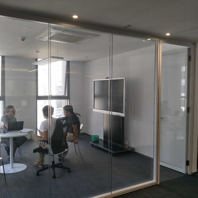 Modern Soundproof Office Glass Partition Wall with Thermal Insulation Fireproof Dustproof Properties Eco Conscious Construction