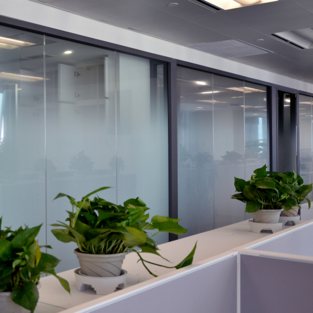Manufactory Material Soundproof Floor to Ceiling Louvered Transparent Glass Office Partition