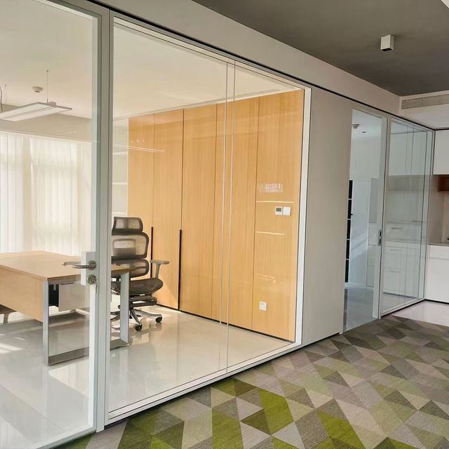 OEM ODM Sound Absorbing Heat Insulating Flame Retardant Dust Proof Double Layer Glass Office Partition